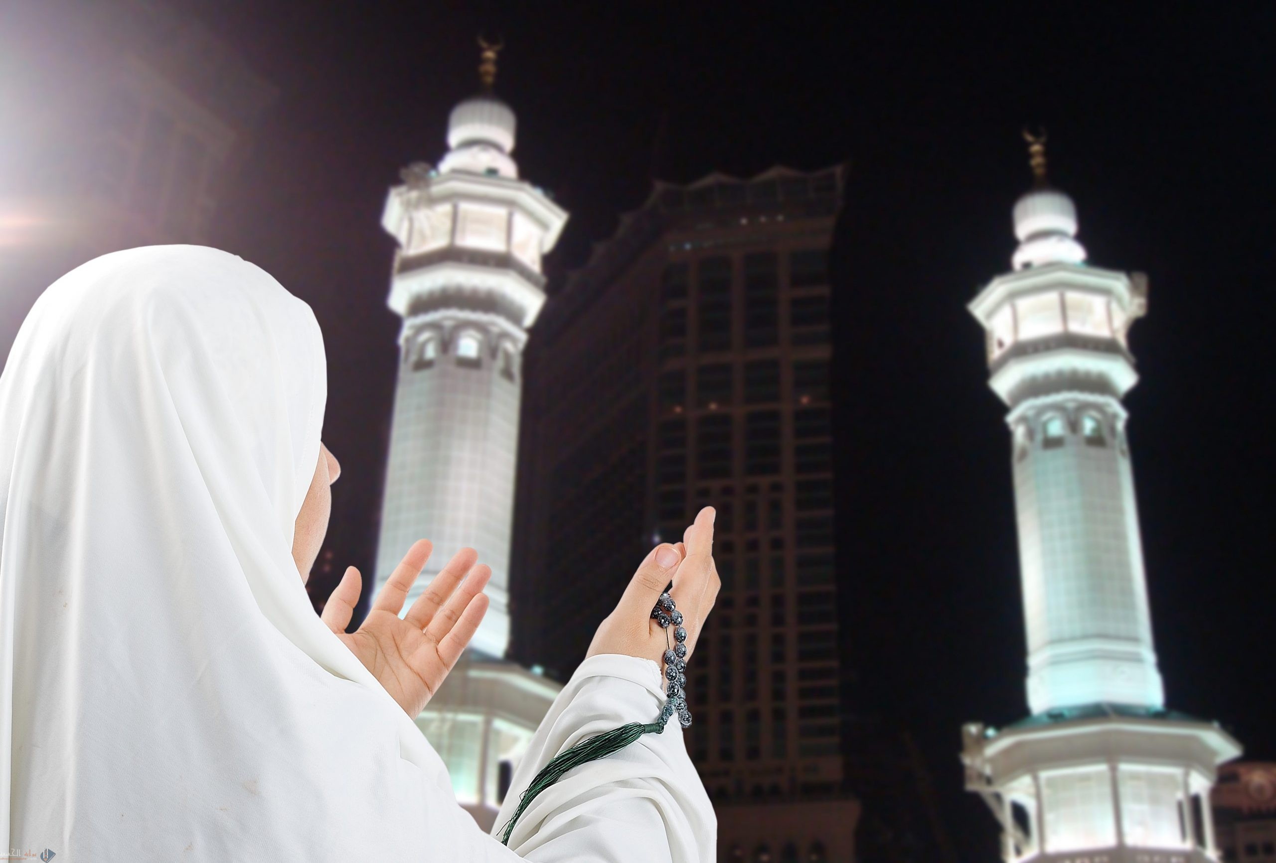 ظهور قدمي المرأة