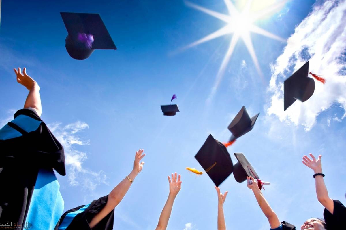 أجمل عبارات تخرج من الجامعة 2021