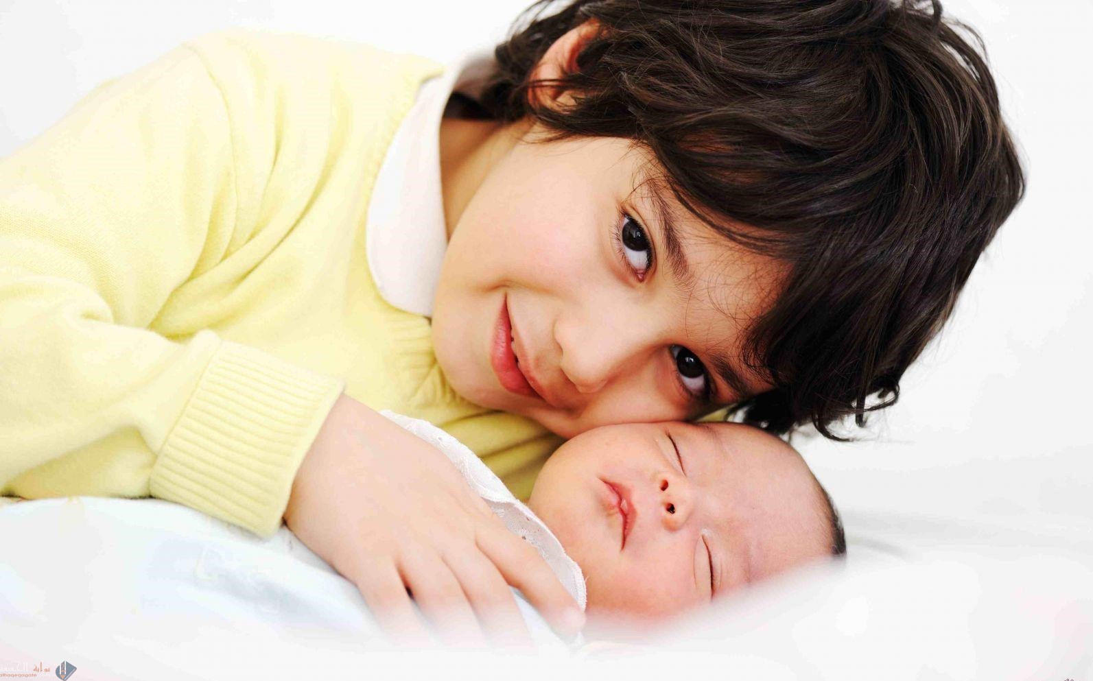 حالات واتس عن الاخت والاخ