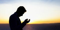 دعاء على من ظلمني وقهرني وعاقبة الظالم في الإسلام مستجاب بإذن الله تعالى