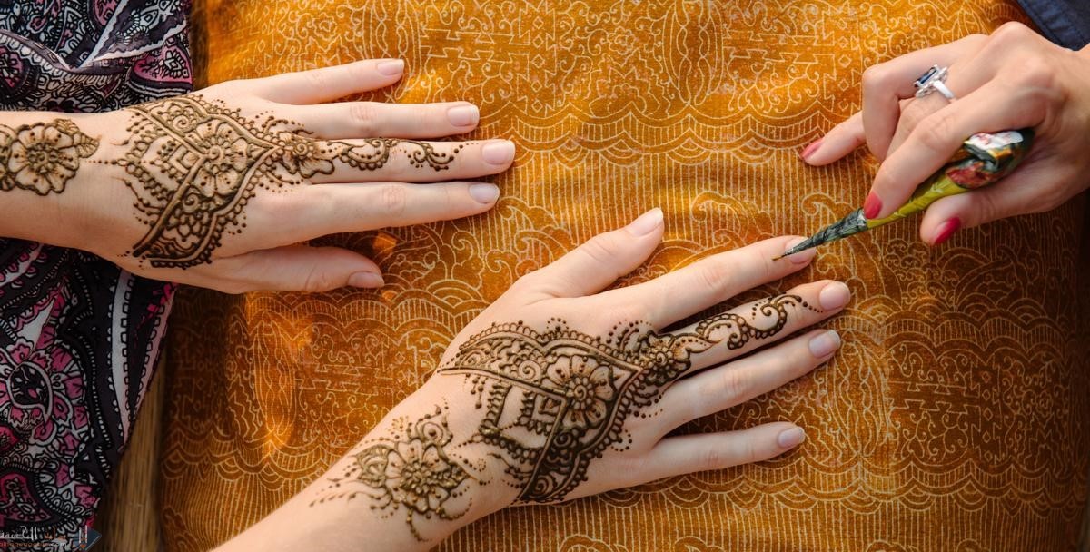 نقش حناء اماراتي
