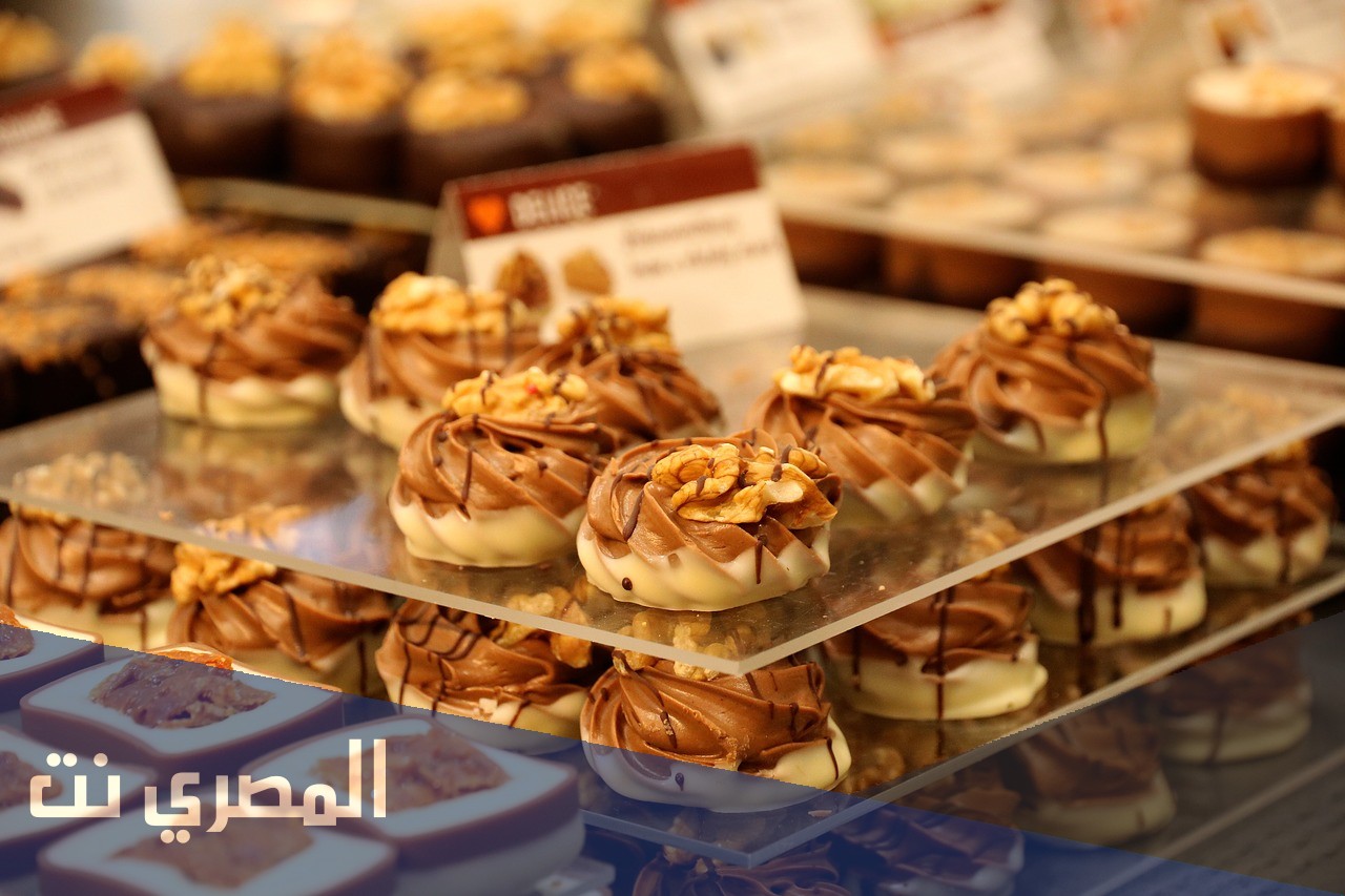 تفسير رؤية أكل الحلويات فى الحلم لابن سيرين
