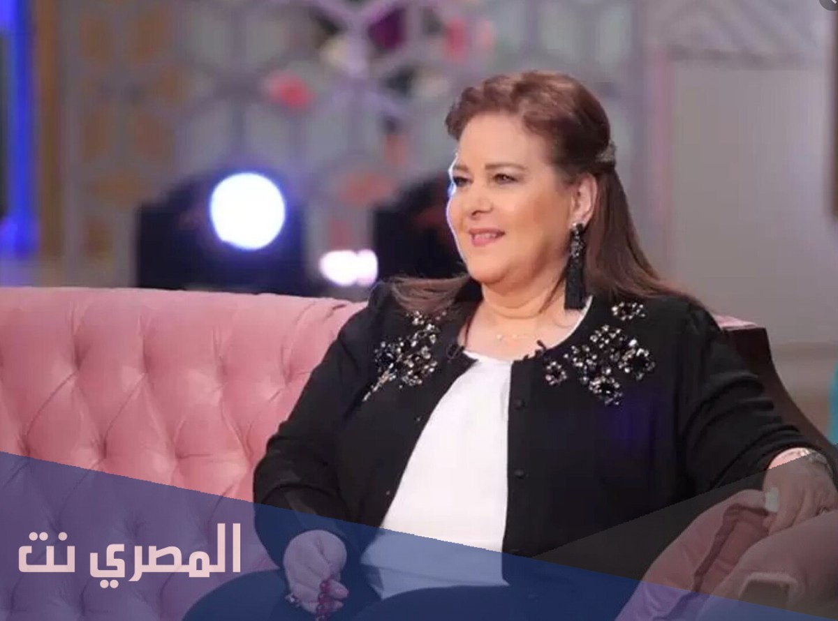 من هي دلال عبد العزيز ويكيبيديا