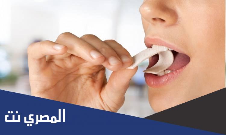 فوائد مضغ اللبان واضراره