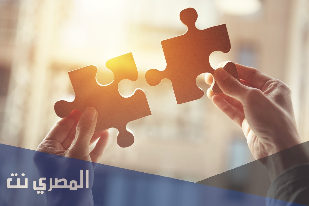 انشدك عن ثلاث بنتين ورجلين بالطيب والله عالين مستواهم