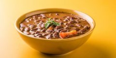 طريقة عمل الفول بالسجق في المنزل