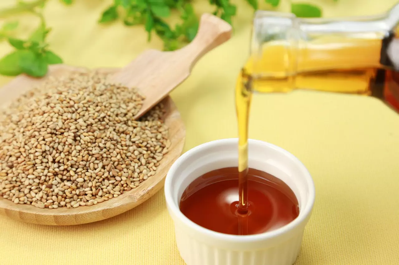 فوائد زيت السمسم للكحه والبلغم