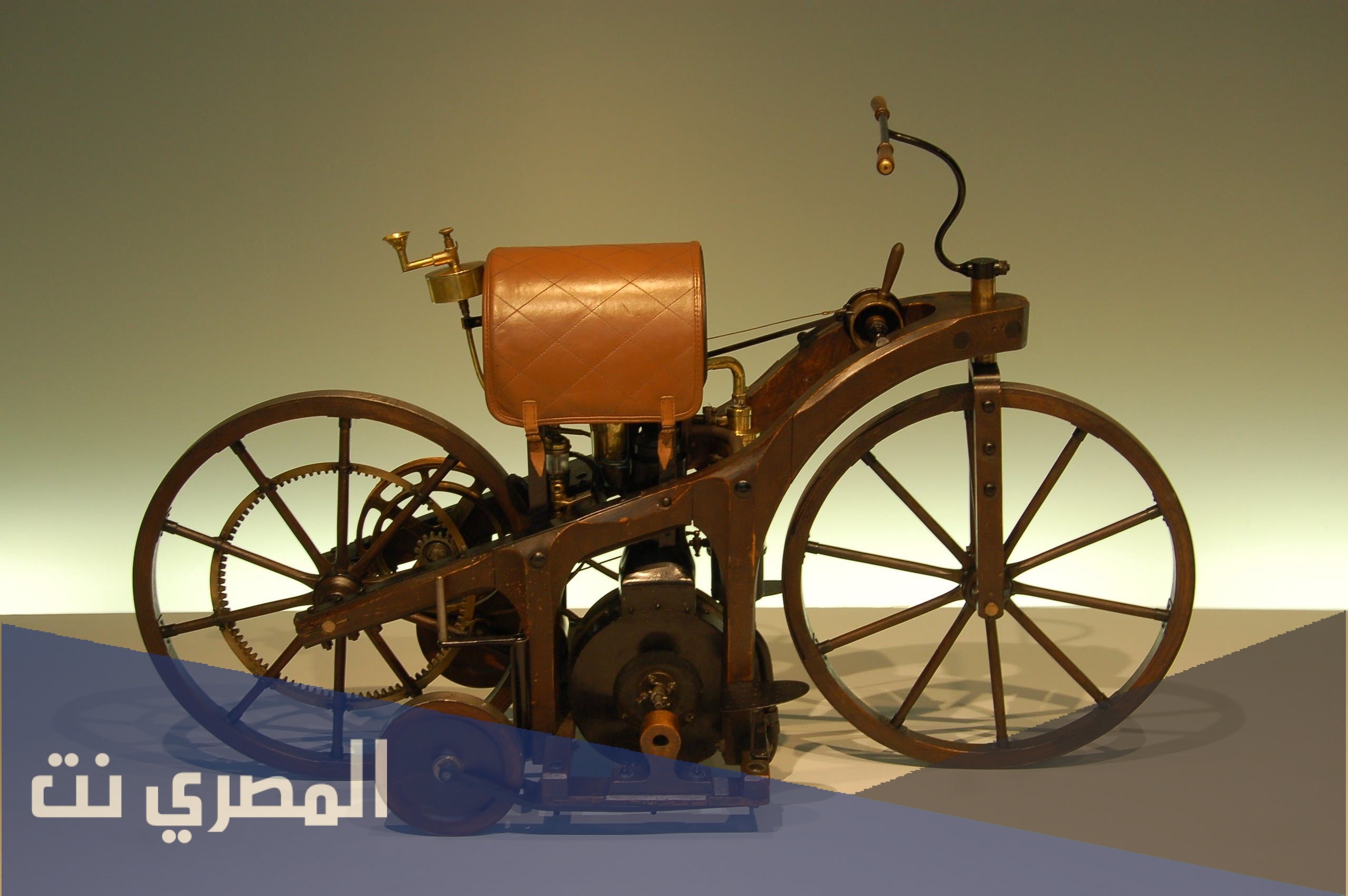 موضوع عن مخترع الدراجة النارية