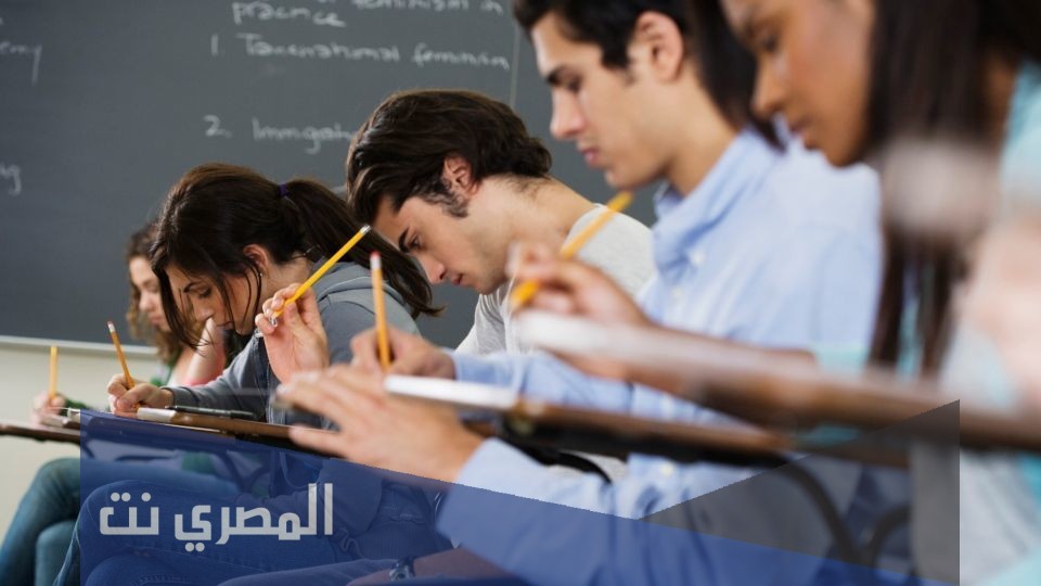 هل يمكن التحويل من كلية إلى أخرى بعد سنة