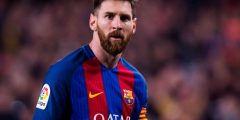 كم تبلغ قيمة عقد ميسي مع برشلونة