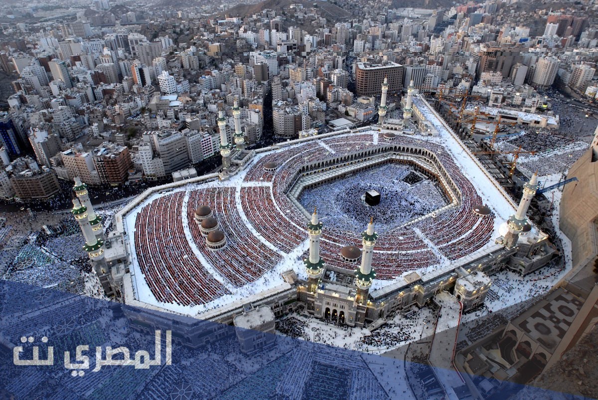 الطائرات فوق الكعبه المشرفه