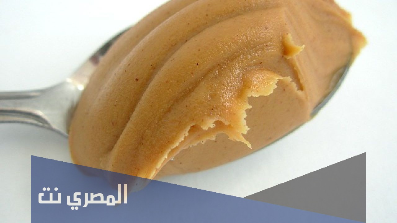 السعرة الحرارية في ملعقة صغيرة زبدة الفول السوداني