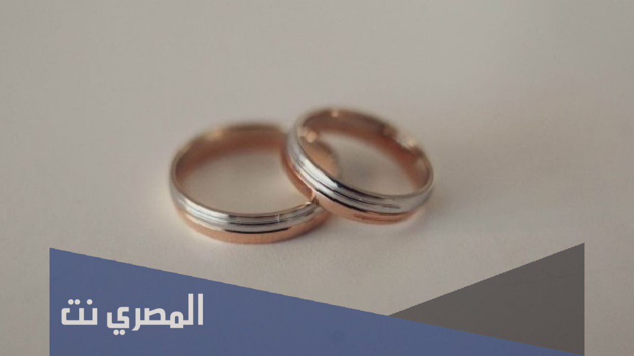 حكم لبس الدبلة للخاطب والمخطوبة