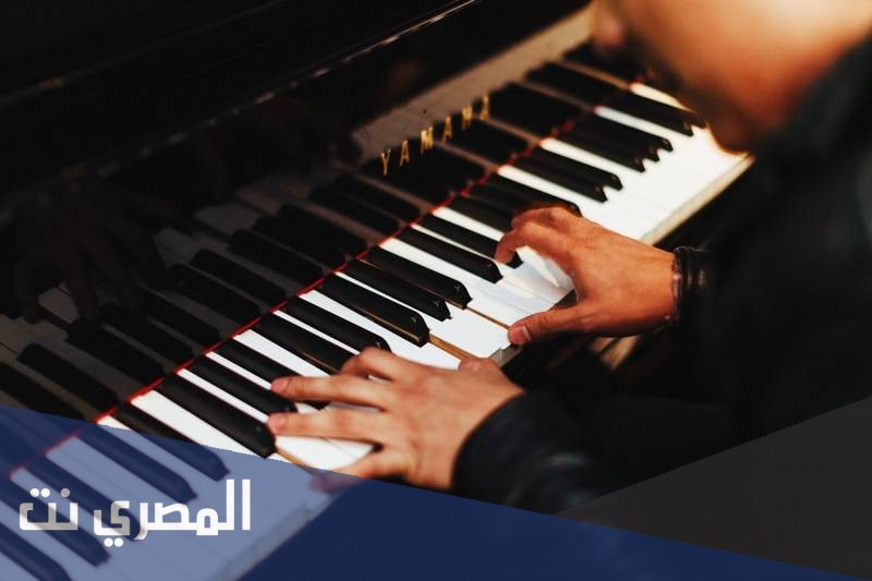 شفتك واقول بخاطري كيف اخليك كلمات