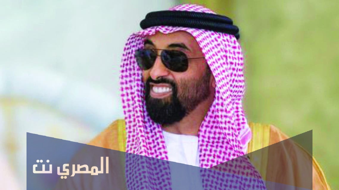 لماذا يلبس طحنون بن زايد نظارة