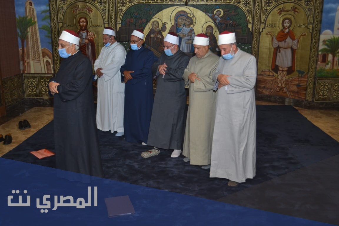 ما هو حكم الصلاة في الكنيسة؟