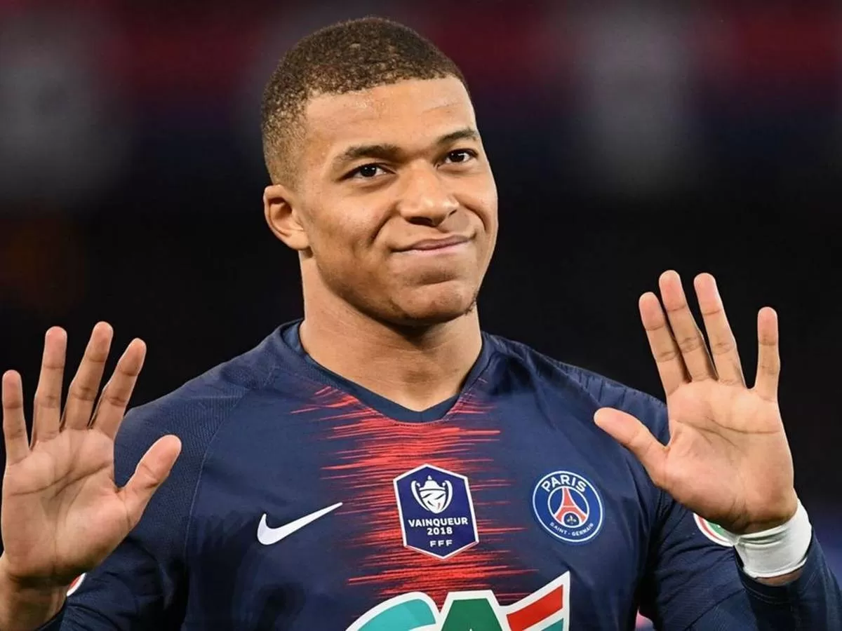 ما هي ديانة اللاعب كيليان مبابي