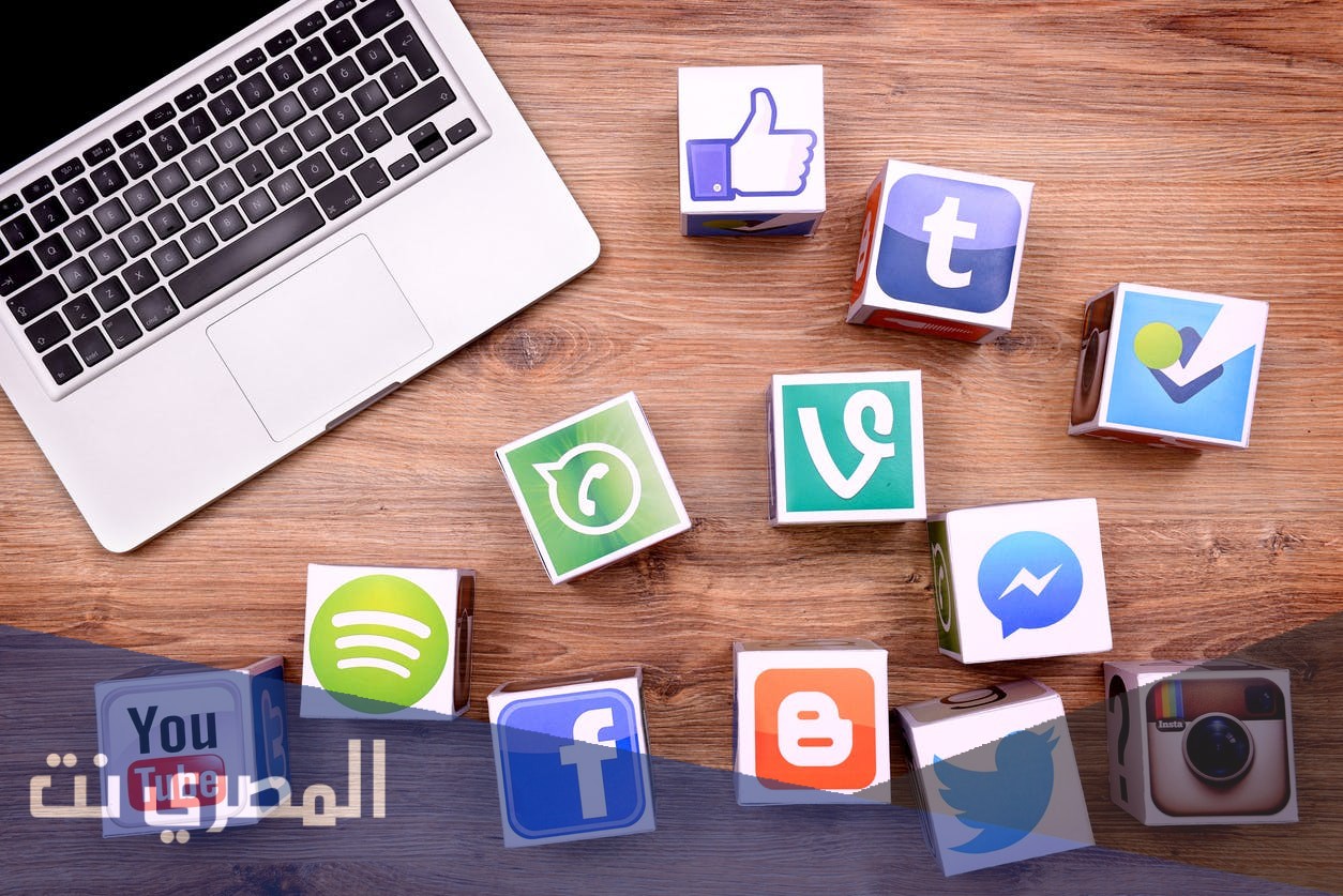 من اهم عيوب وسائل التواصل الاجتماعي