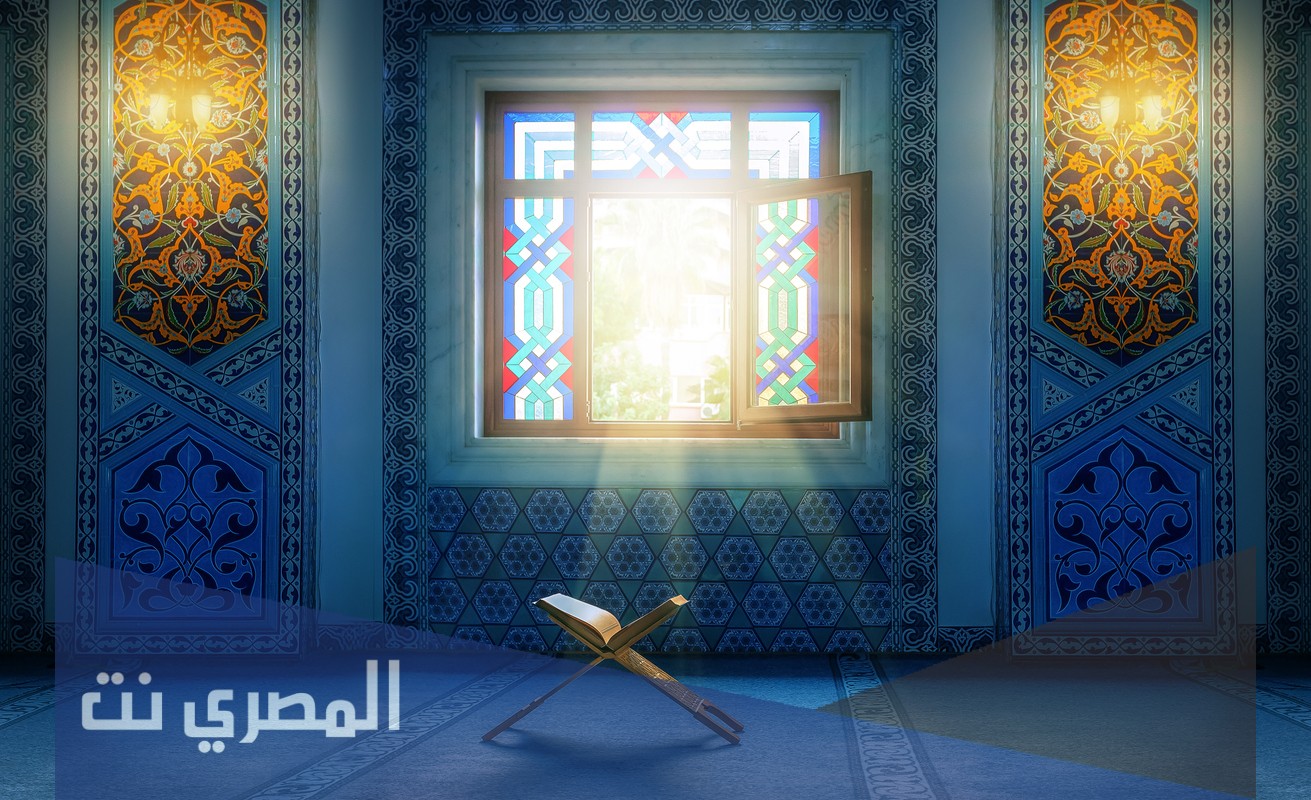 من هو الشاعر الذي لقب بسلطان العاشقين