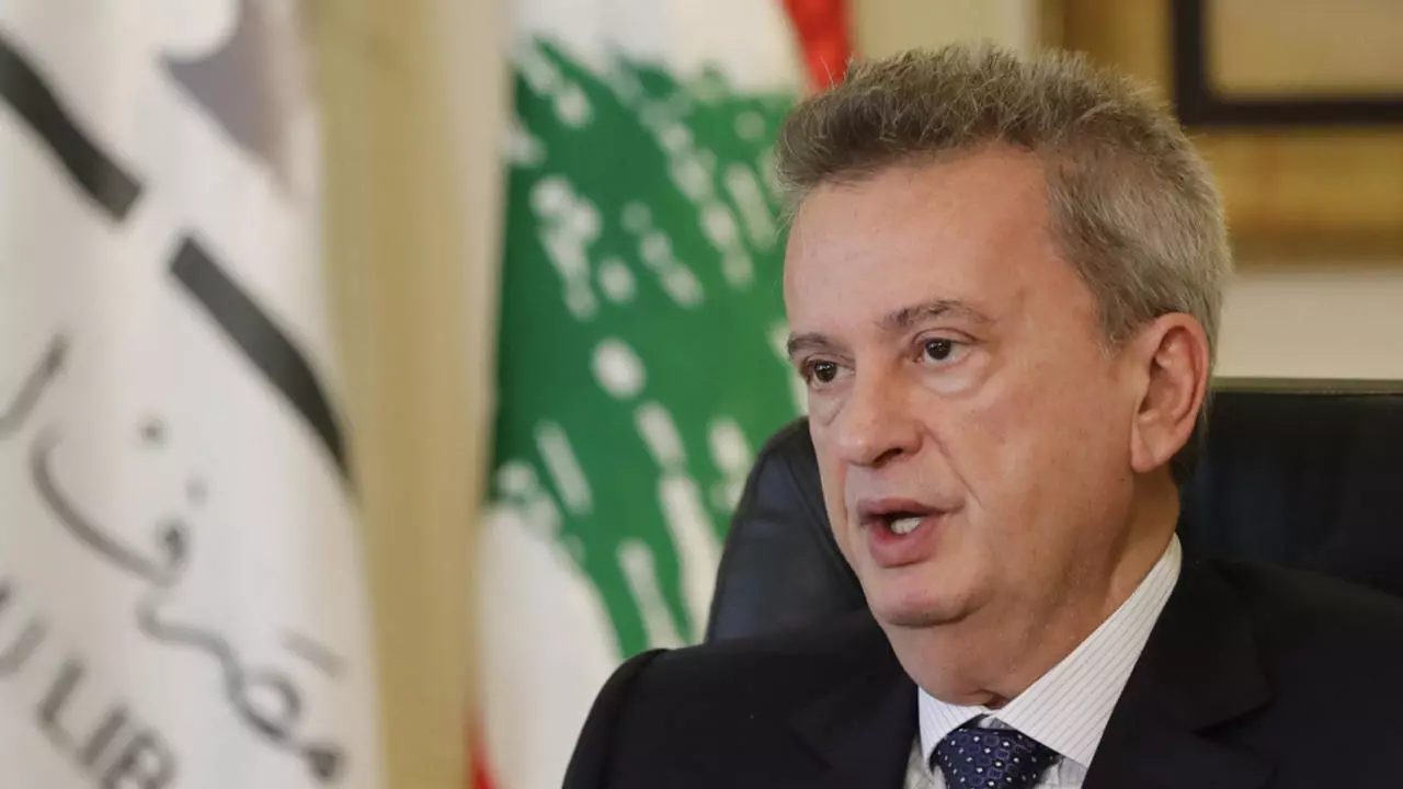 من هو رياض سلامة