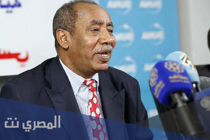 التوم هجو السيرة الذاتية