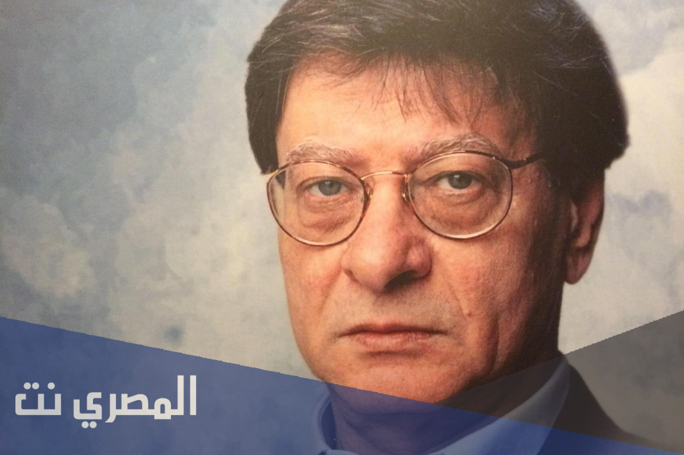 قصيدة عابرون في كلام عابر