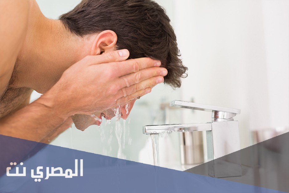 لماذا امرنا النبي بمسح الوجه عند الاستيقاظ