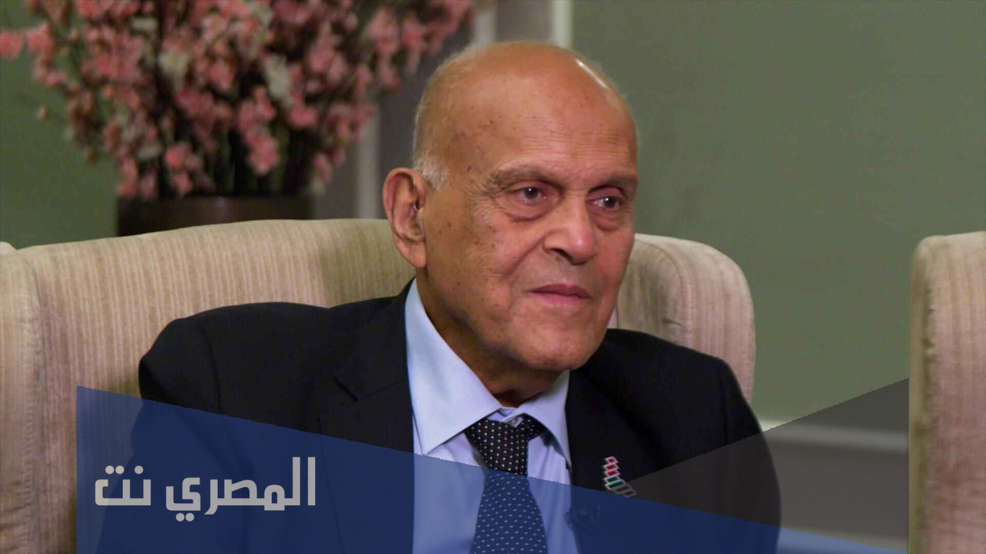 طبيب وجراح مصري منحته بريطانيا لقب سير
