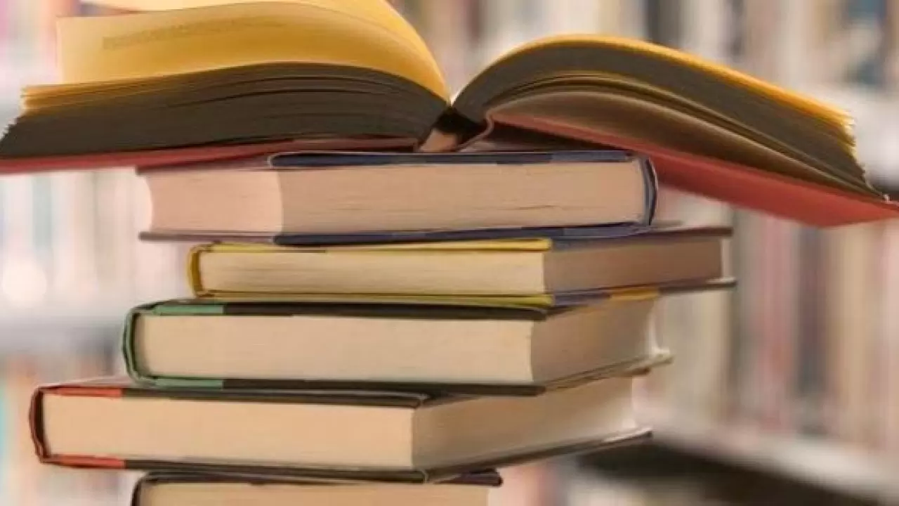 موضوع تعبير عن أثر القراءة في المجتمع وكيفي القراءة الصحيحة