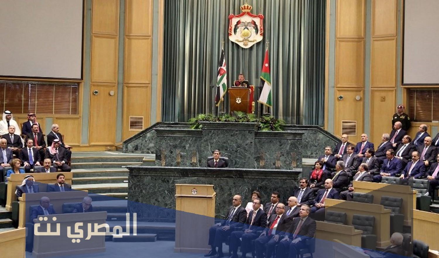 كيف حدد الدستور الاردني شكل نظام الحكم في الاردن