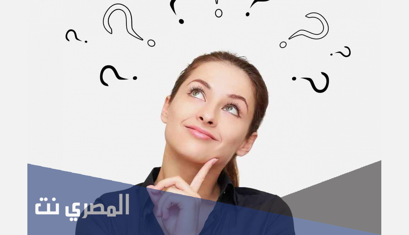 ما اسم الراهب الذي رأى خاتم النبوة بين كتفي النبي؟