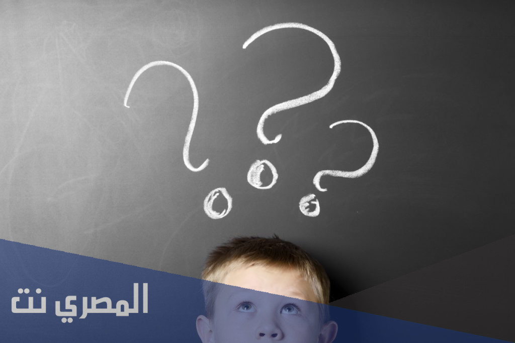 ما هو الشيء الذي يطير بالنهار ويمشي بالليل واذا جاع أكل نفسه