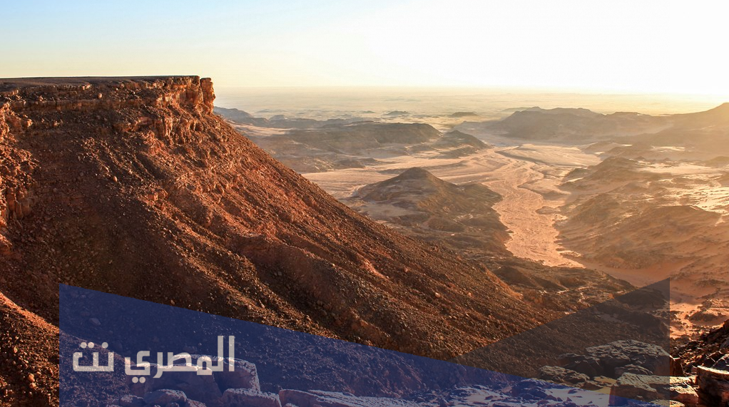 اين تقع هضبة الجلف الكبير