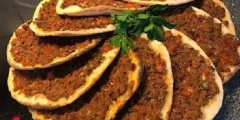 طريقة عمل الصفيحة باللحم بالخطوات