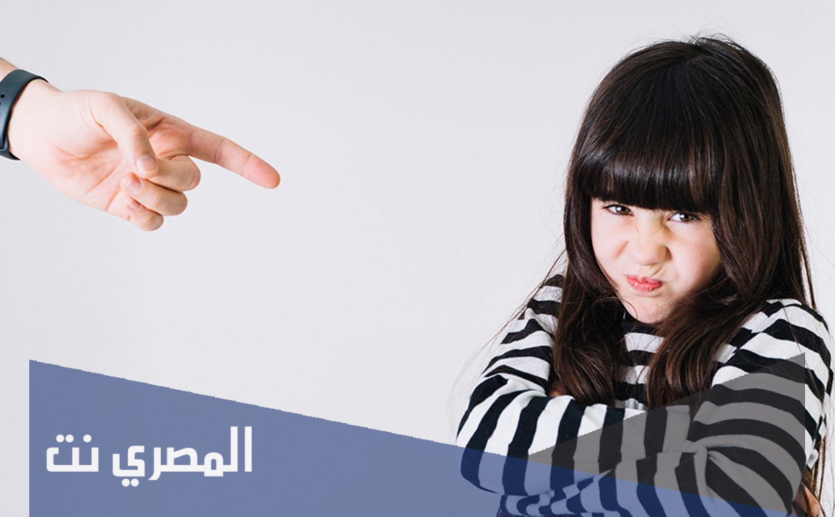 كيفية التعامل مع الطفل العنيد والعصبي في عمر الثلاث سنوات