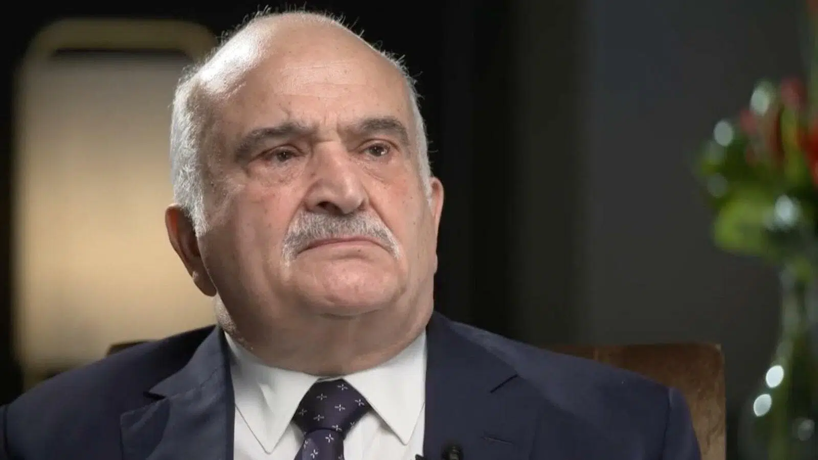 من هي زوجة الامير الحسن بن طلال