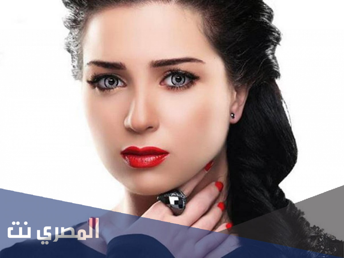من هي مي عز الدين السيرة الذاتية