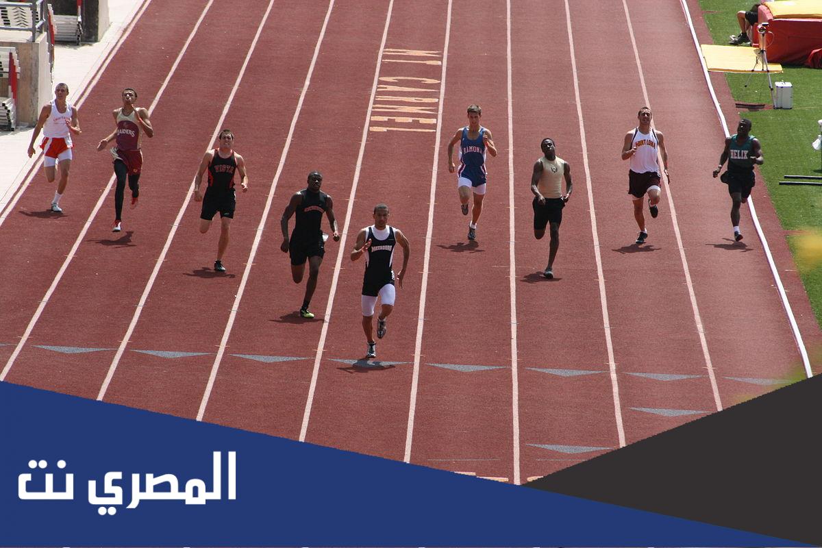 كم طول المضمار في سباقات ألعاب القوى؟