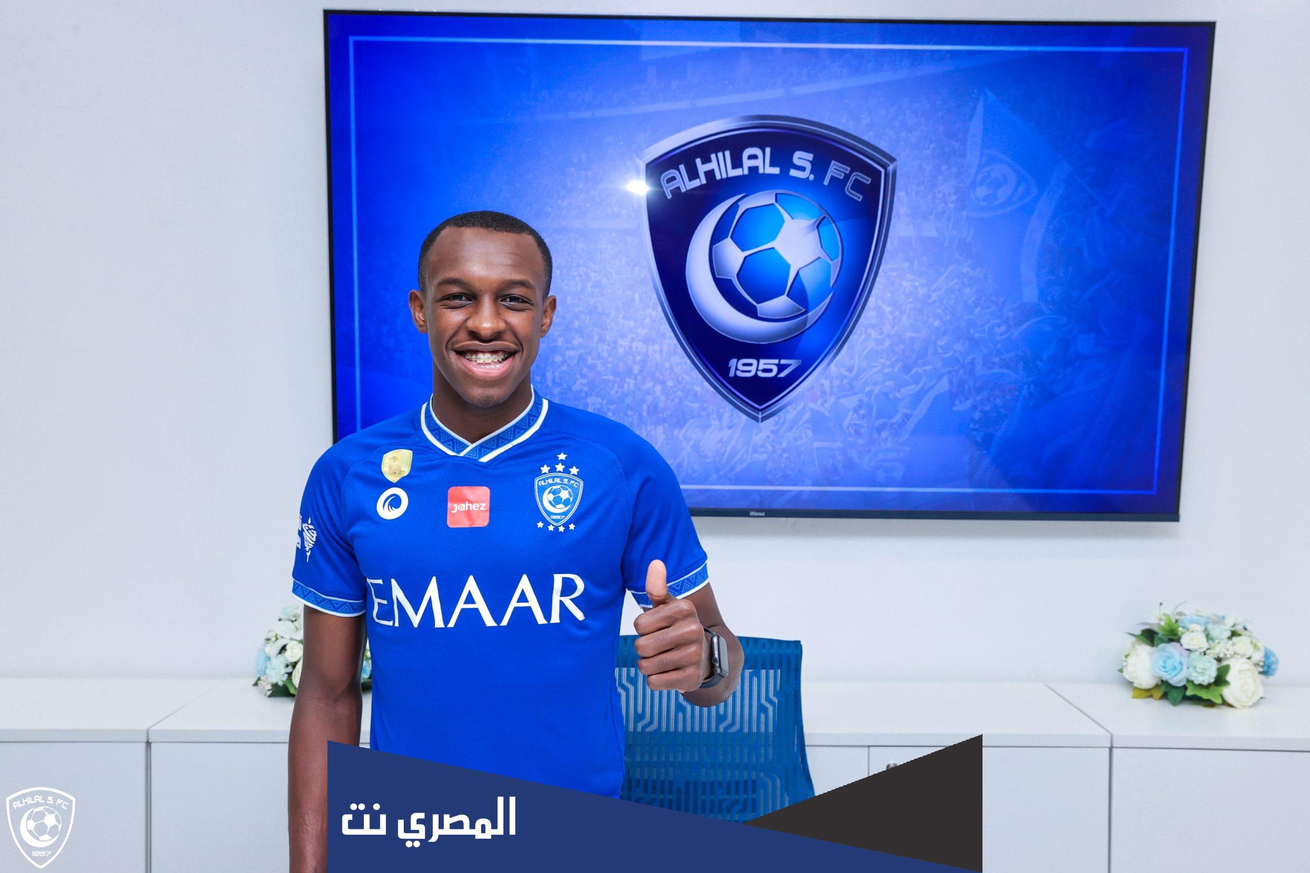 كم قيمة عقد سعود عبدالحميد مع الهلال