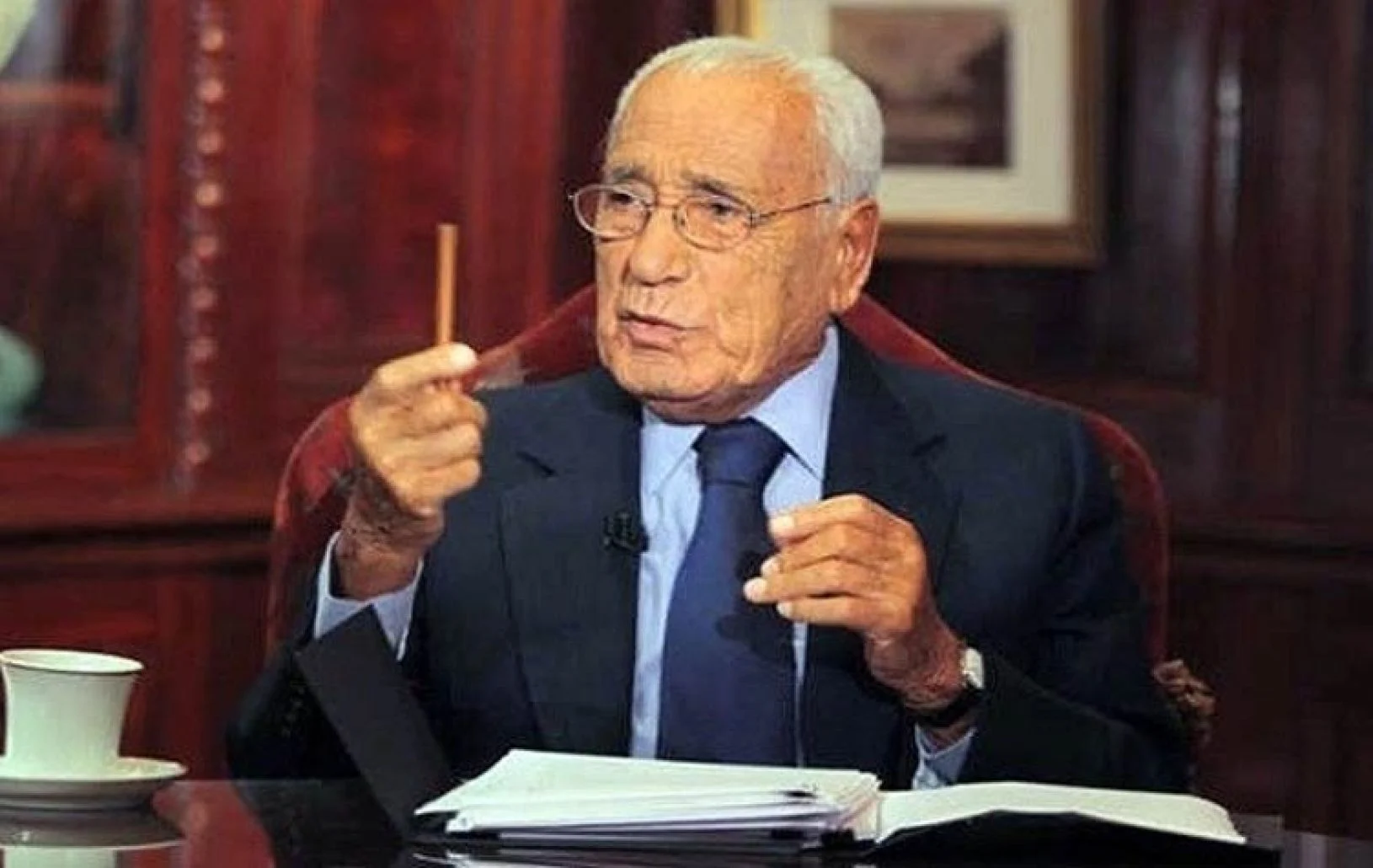 من هو صاحب كتاب فلسفة الثورة