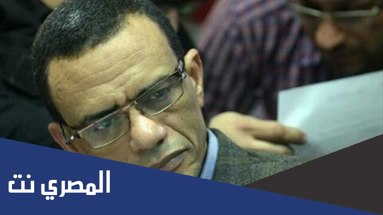 من هو الصحفي عبد الحكيم الاسواني