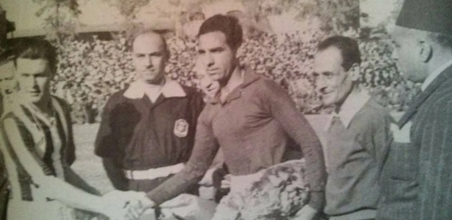 من هو عبدالكريم محمود عزت صقر