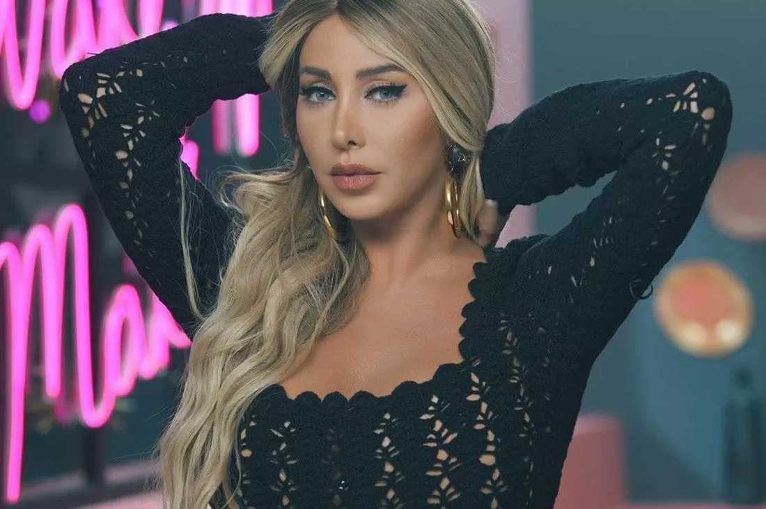كم عمر الخبيرة جويل مردينيان