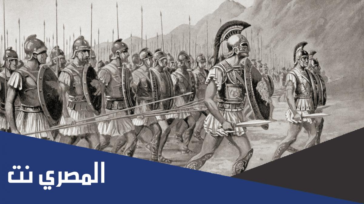 ملك فارسي هزمه الاسكندر هو