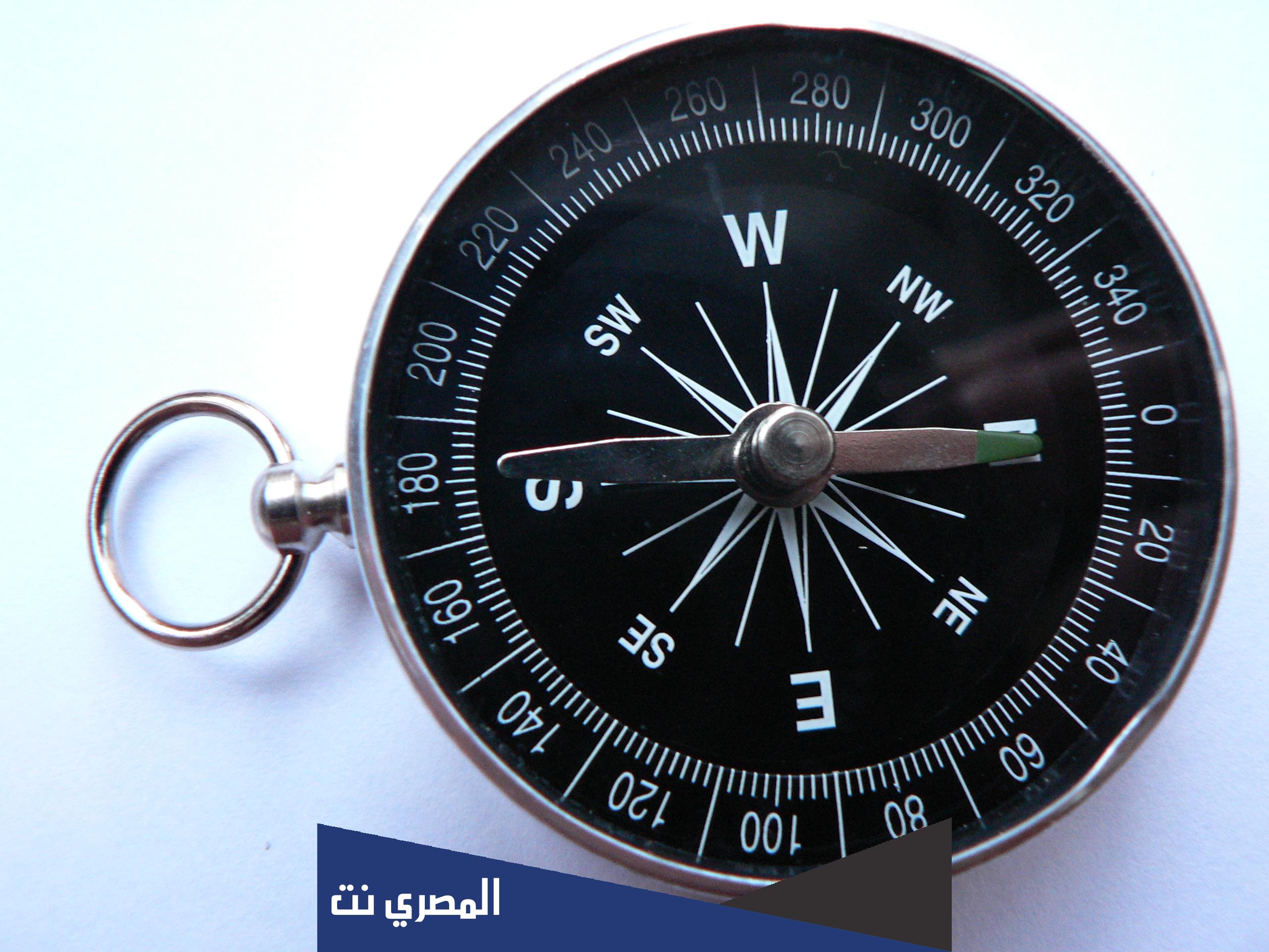 لماذا تكون قراءة البوصلة المغناطيسية غير صحيحة احيانا