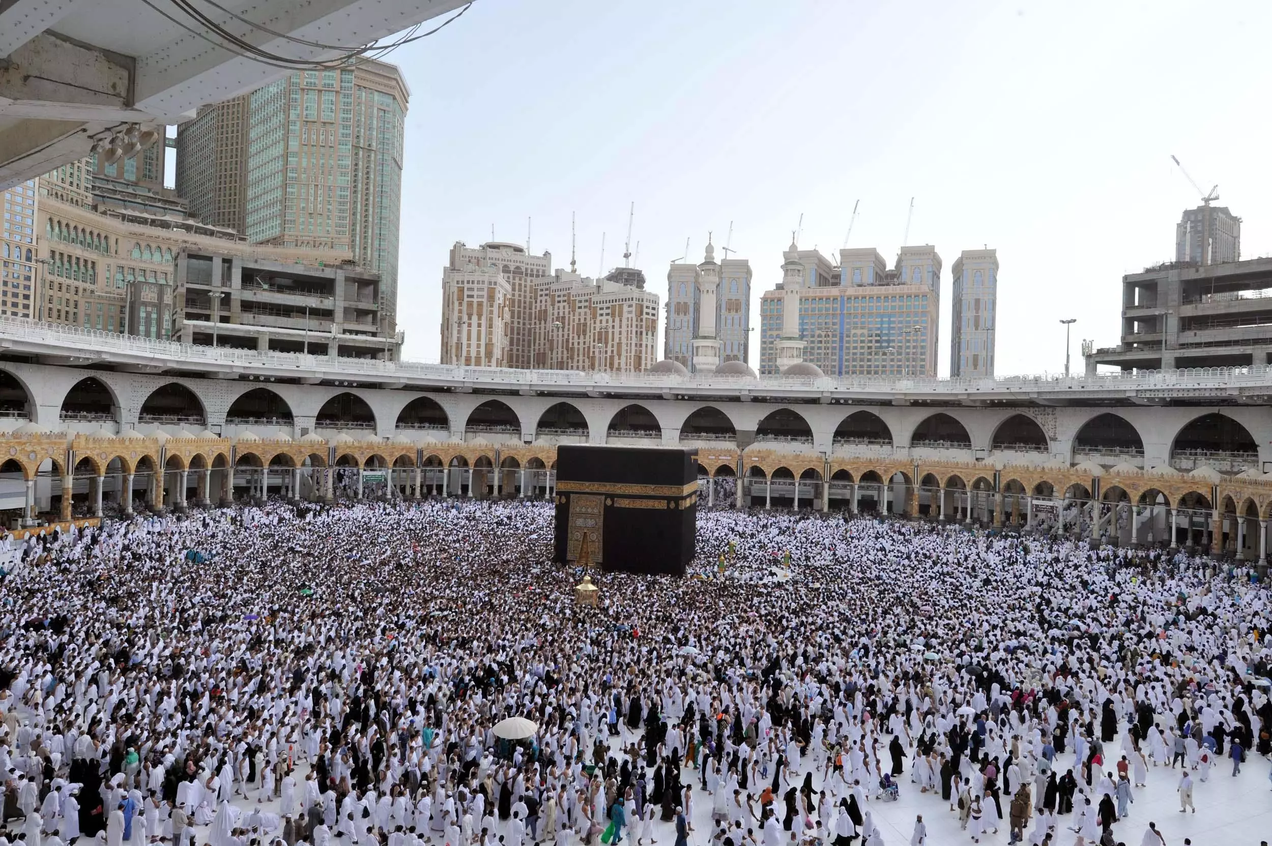 اذا احد راح عمره وش اقول له