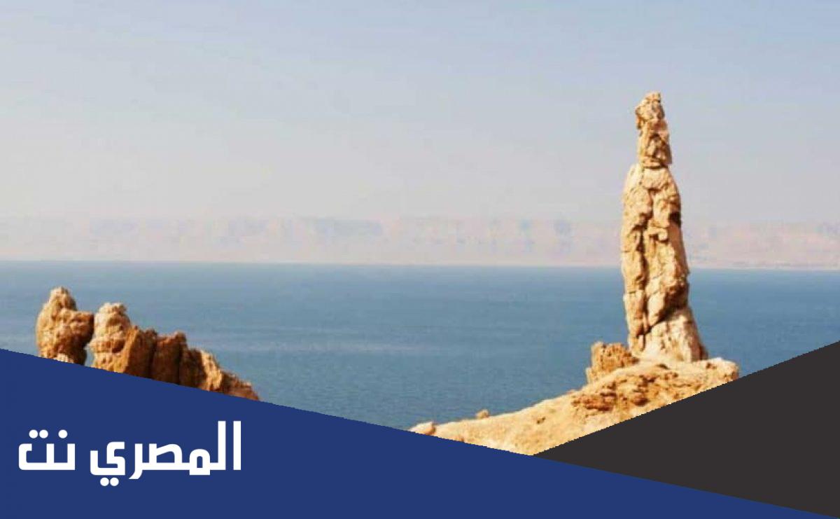 من هي والهه