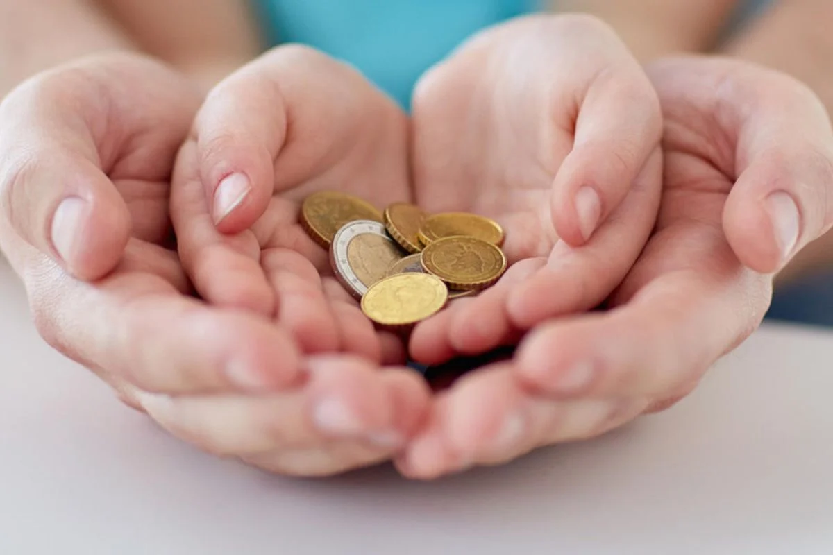 اذاعة مدرسية عن الصدقة للمرحلة الابتدائية