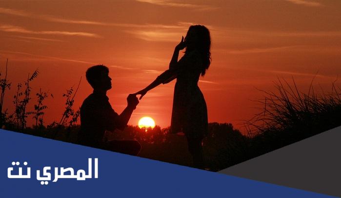 تفسير حلم الخطوبة للبنت العزباء من شخص معروف في المنام