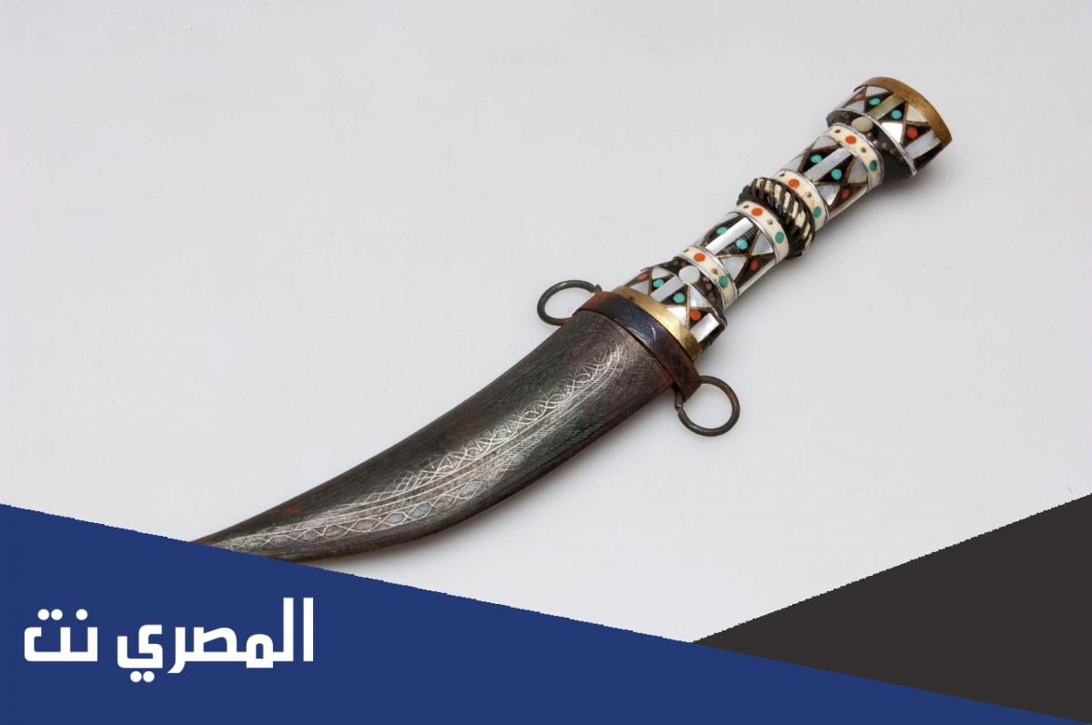 ما معنى خنجر ابو كشرة